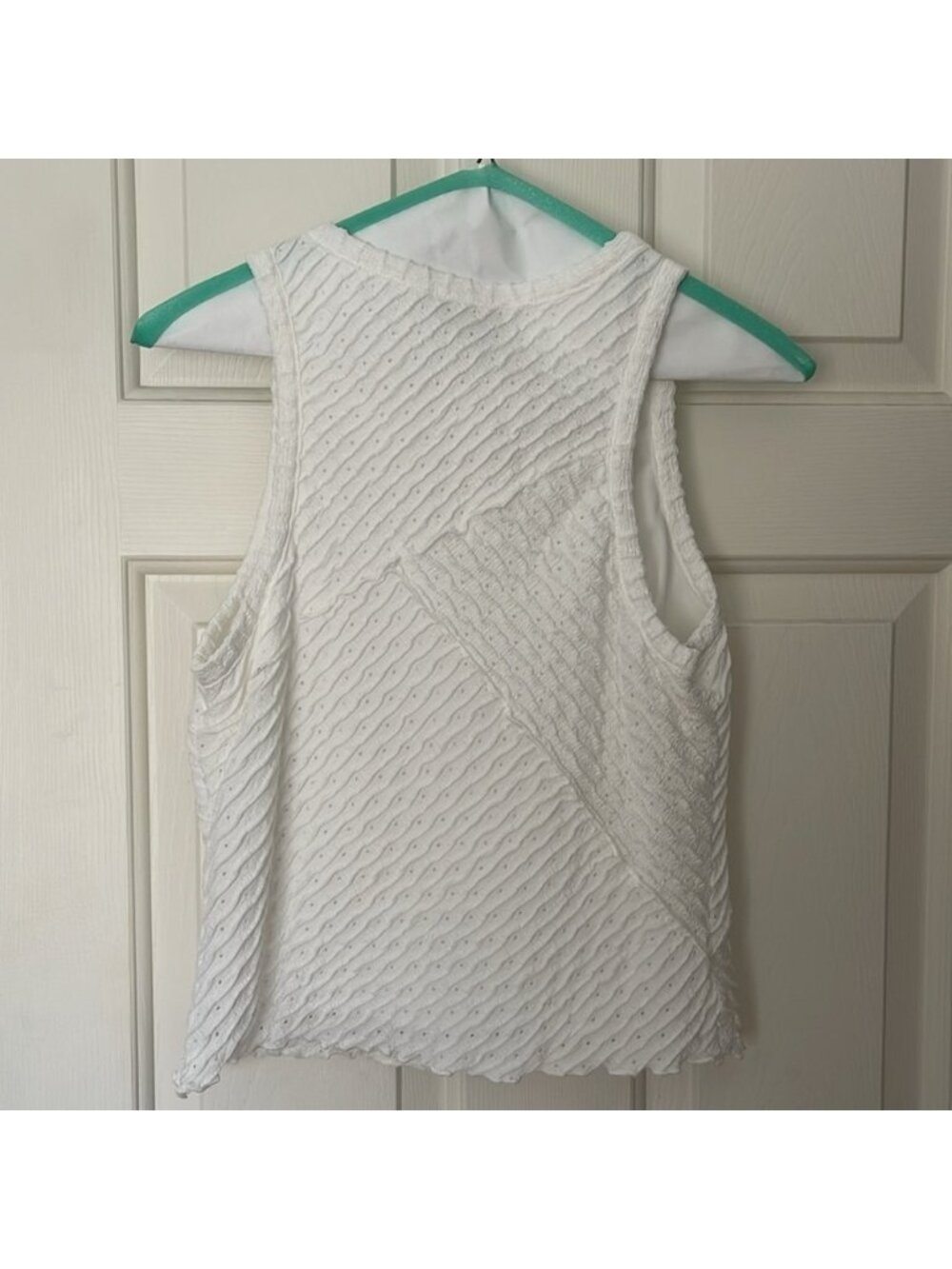 Women’s White Tank Top S:L - Picture 2 of 2